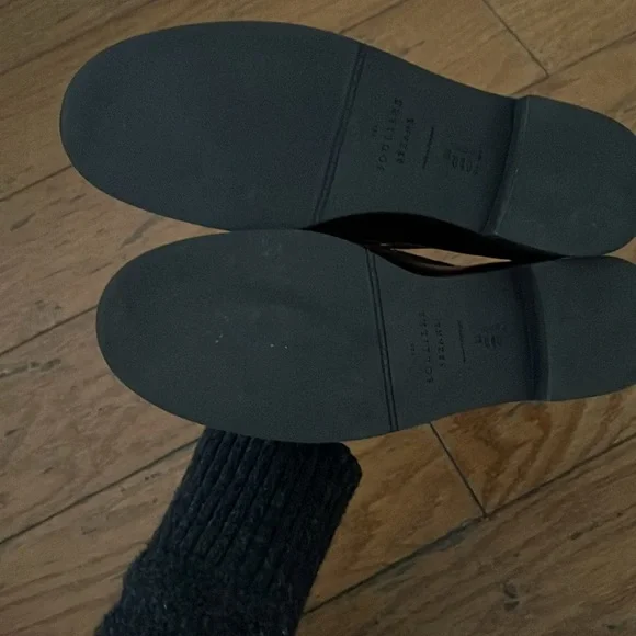 Sezane Classic Brown Leather Lace-Up Shoes - Picture 2 of 5